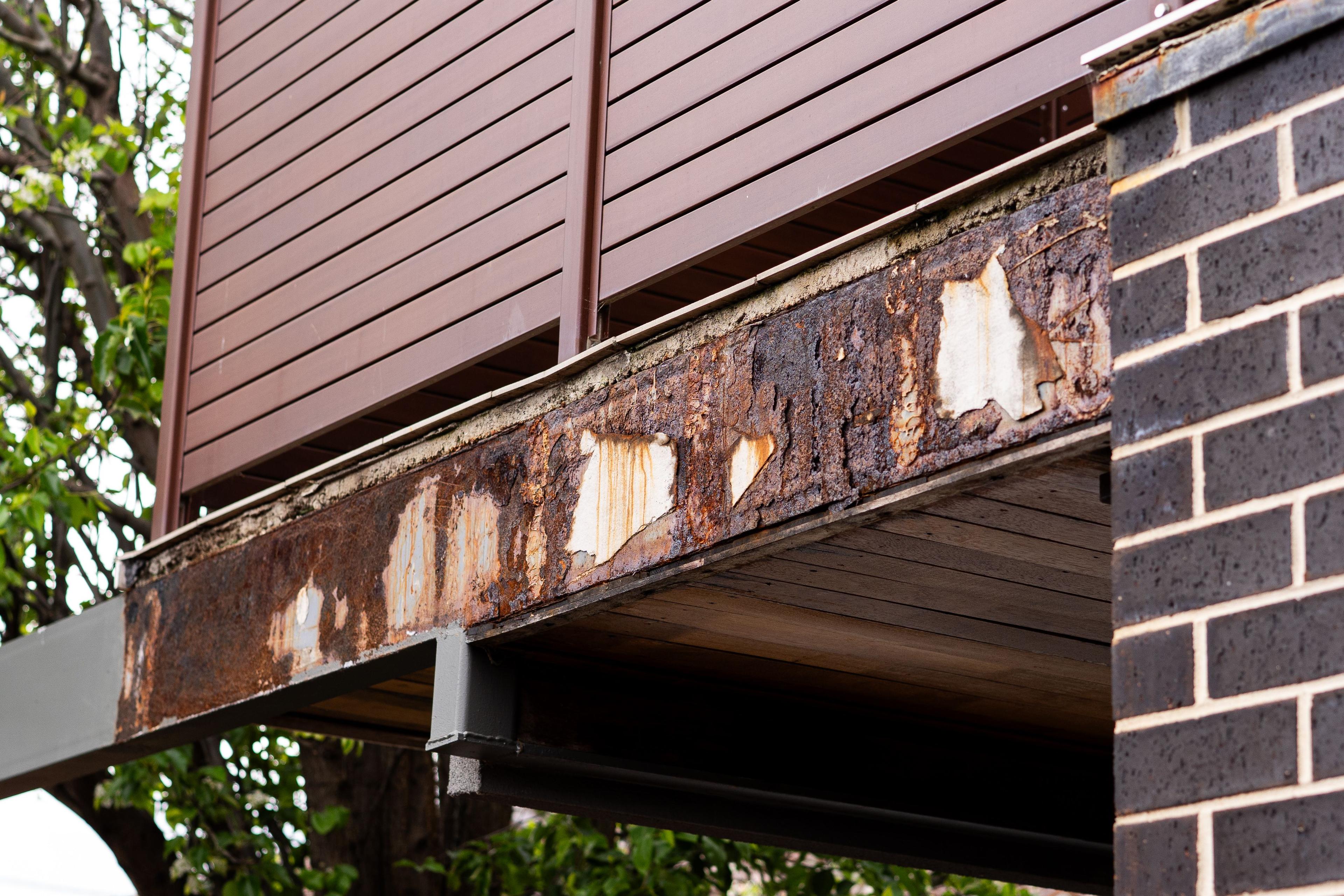 Melbourne handyman completing property maintenance and repair work